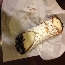 Cannoli with ricotta filling